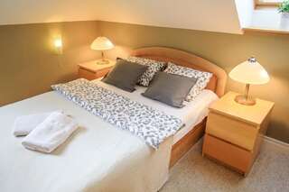 Отели типа «постель и завтрак» B&B Kamelia Walerianowo Двухместный номер с 1 кроватью и общей ванной комнатой-12